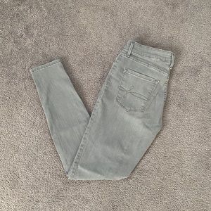 Levi’s Denizen Skinny Jeans